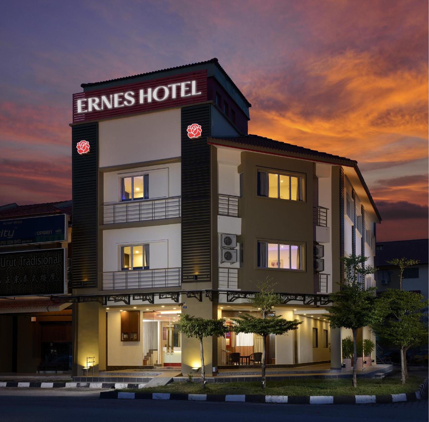 Ernes Hotel Bayu Mutiara Bukit Mertajam Exterior photo
