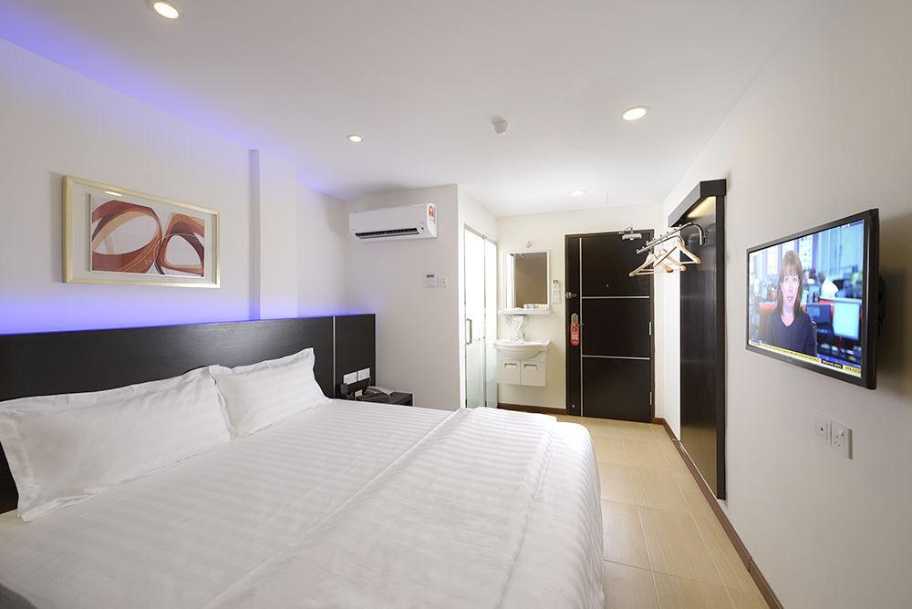 Ernes Hotel Bayu Mutiara Bukit Mertajam Exterior photo